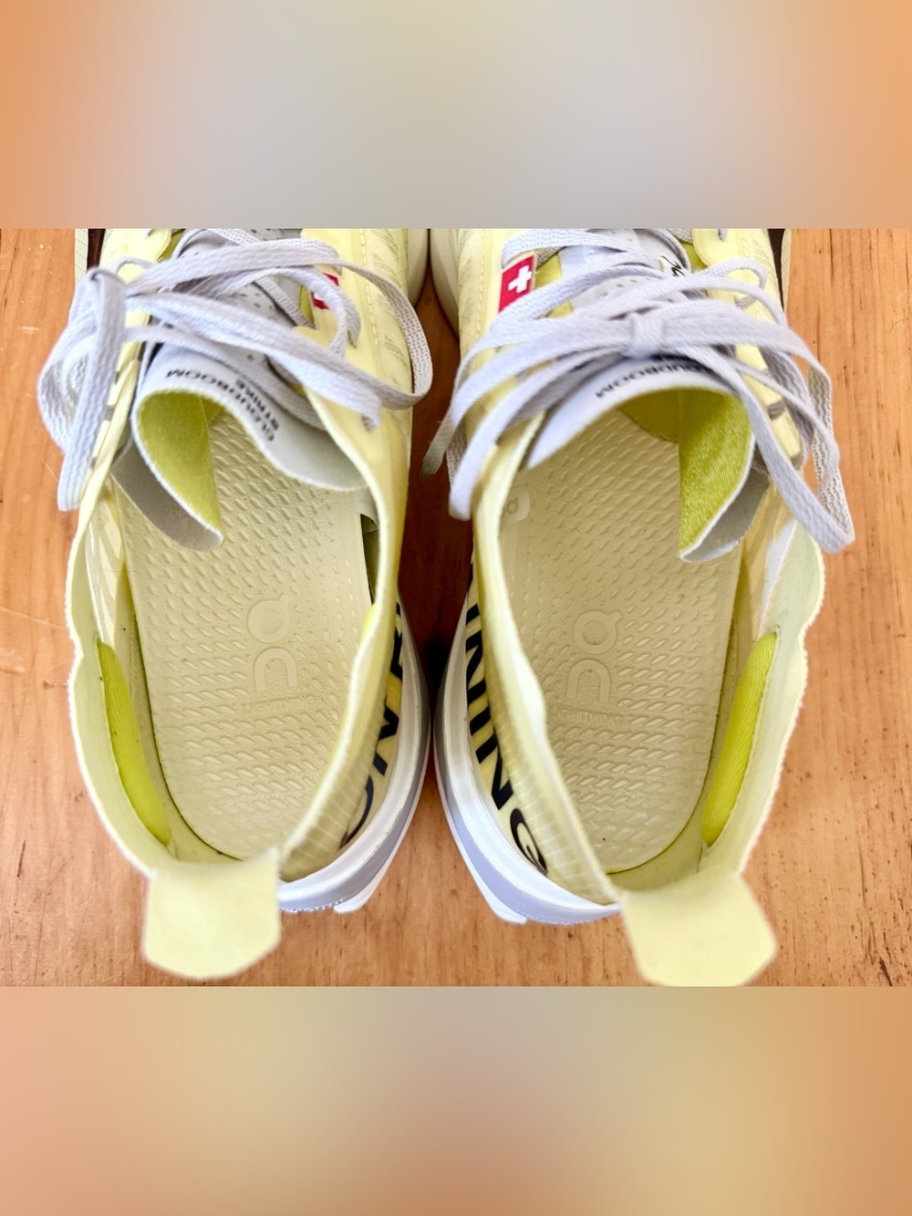 On Running Men's Cloudboom Strike Sneakers | Size 8 (EU 41) - Picture 9 of 12